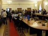 Во время обеда гости не перестают вести бурные обсуждения вопросов семинара